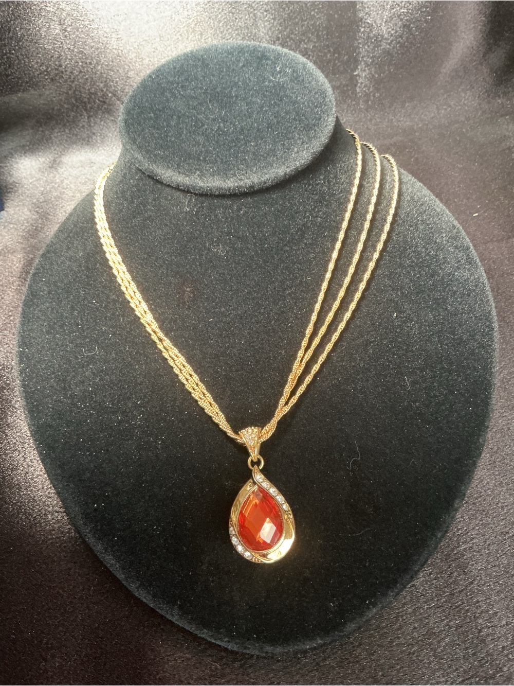 Vintage Avon Gold-Tone Necklace President Recognition 2007